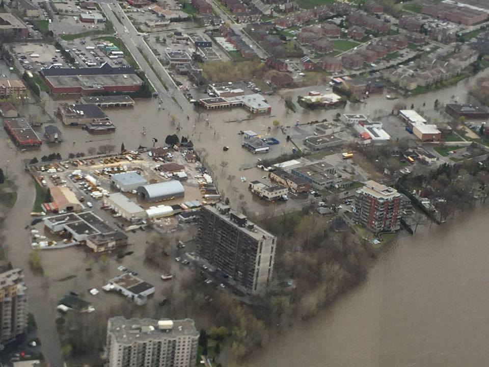 FMC–CMF invite tous les Canadiens à offrir leur empathie et support aux victimes des innodations/FMC-CMF invites all Canadians to offer their empathy and support to the victims of floods